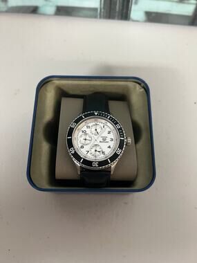 Fossil Defender DEC1006 44mm Dive Sport Leather Men’s Watch White Dial